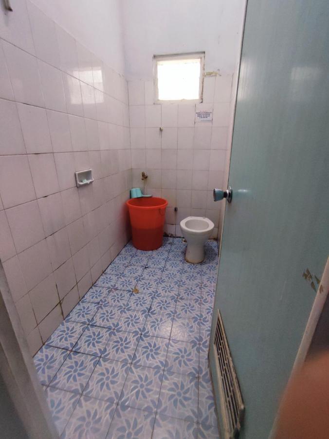 Oyo 90865 Hotel Kusuma Purwakarta Exterior photo
